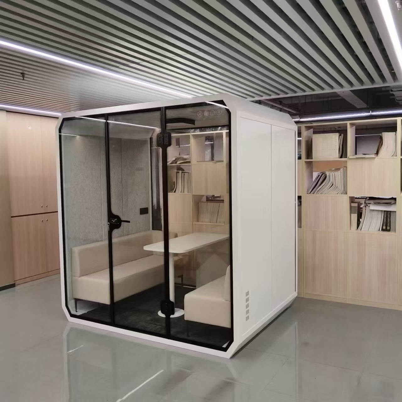 Suite L in een kantooromgeving